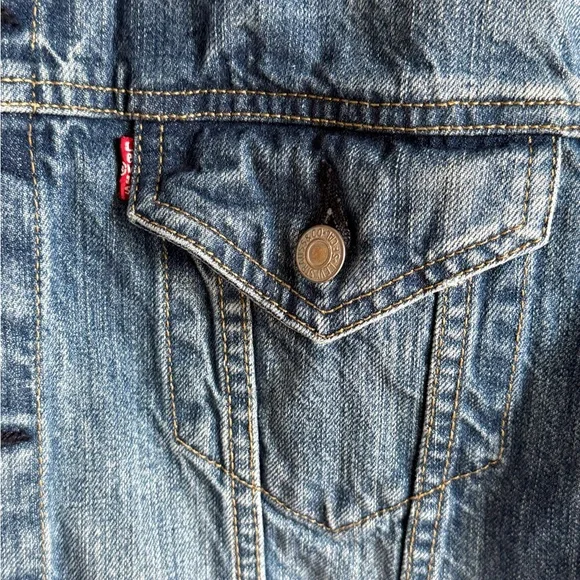 Levi's Men's Light Blue Denim Jacket‎ Size Large - Picture 2 of 5